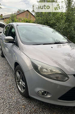 Хэтчбек Ford Focus 2011 в Казатине