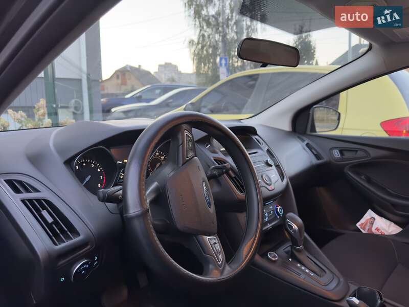 Седан Ford Focus 2015 в Киеве
