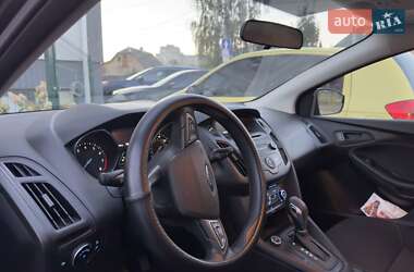 Седан Ford Focus 2015 в 