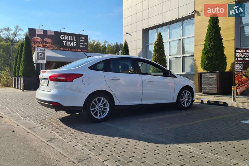 Седан Ford Focus 2017 в Киеве фото 7 Седан Ford Focus 2017 в Киеве