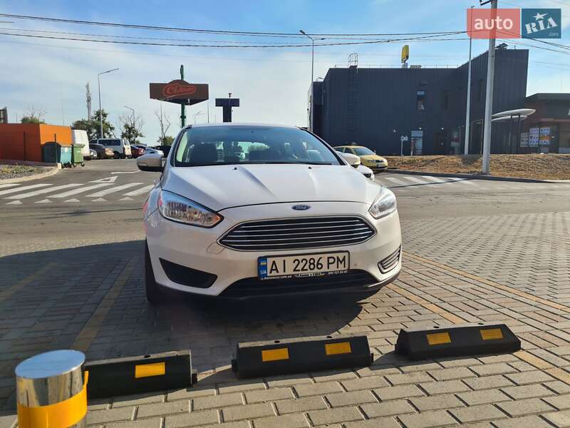 Седан Ford Focus 2017 в Киеве фото 4 Седан Ford Focus 2017 в Киеве