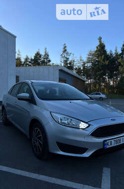 Седан Ford Focus 2015 в Обухове