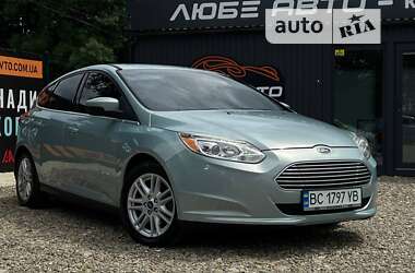 Хэтчбек Ford Focus 2012 в Стрые