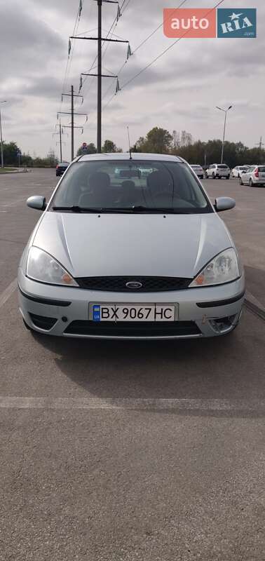 Хэтчбек Ford Focus 2002 в Ирпене