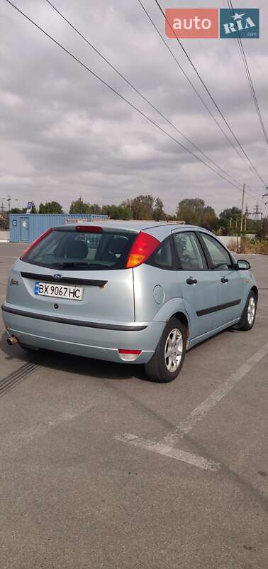 Хэтчбек Ford Focus 2002 в Ирпене
