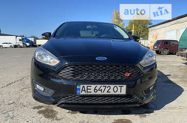 Седан Ford Focus 2016 в Каневі