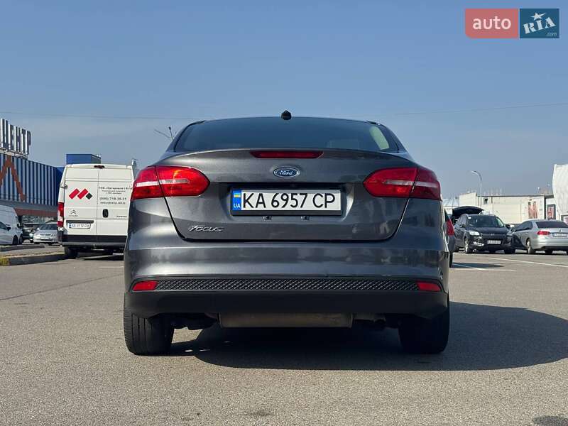 Седан Ford Focus 2017 в Киеве