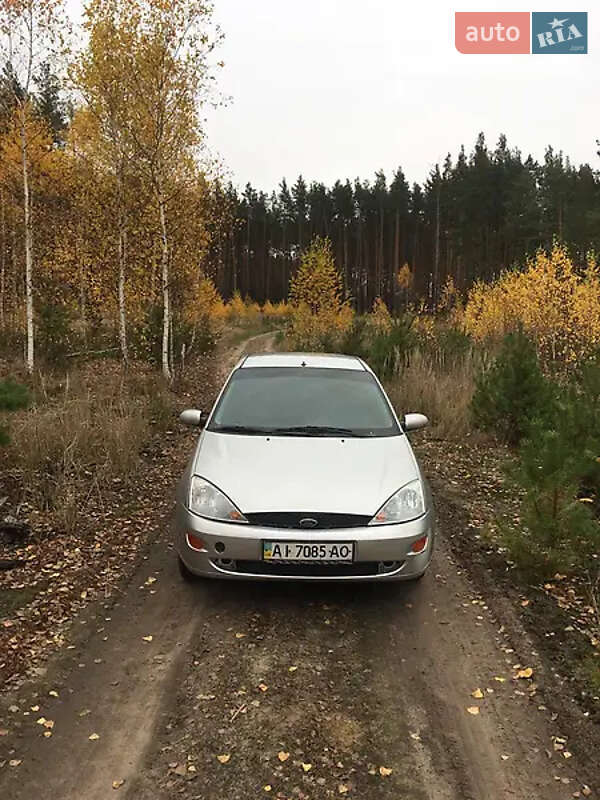 Седан Ford Focus 1999 в Киеве