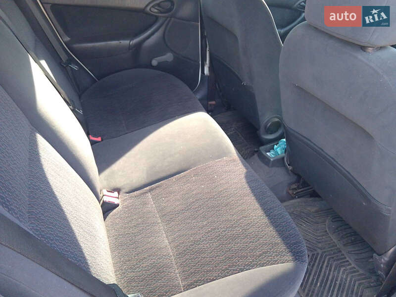 Универсал Ford Focus 2000 в Владимире