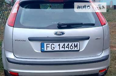 Хэтчбек Ford Focus 2006 в Оброшином