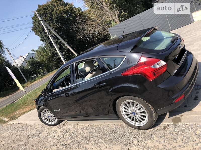 Хетчбек Ford Focus 2012 в Львові