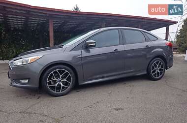 Седан Ford Focus 2015 в 