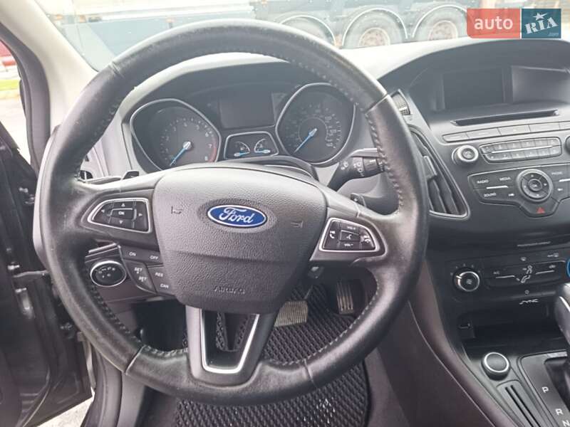 Седан Ford Focus 2015 в Киеве фото 24 Седан Ford Focus 2015 в Киеве