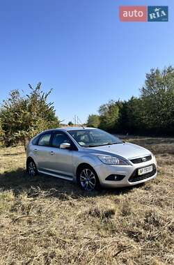 Хетчбек Ford Focus 2010 в 
