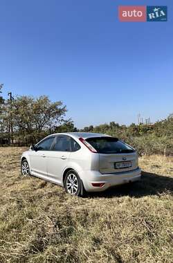 Хетчбек Ford Focus 2010 в 