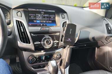Седан Ford Focus 2014 в 
