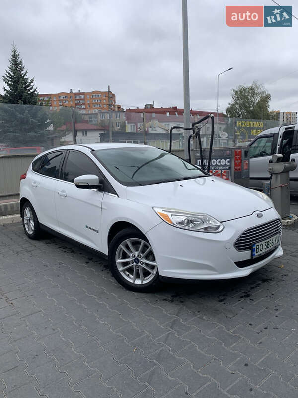 Хэтчбек Ford Focus 2014 в Тернополе