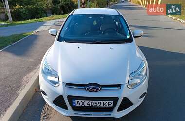 Седан Ford Focus 2014 в 