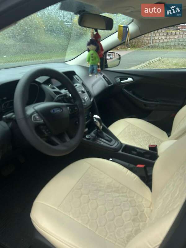 Седан Ford Focus 2015 в Днепре