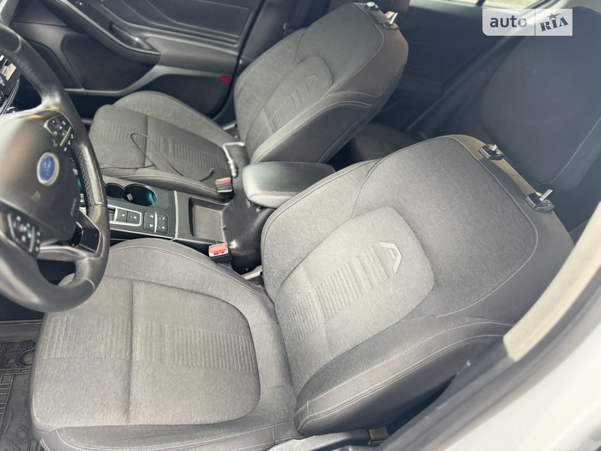 2019 Ford Focus - мініатюра 20