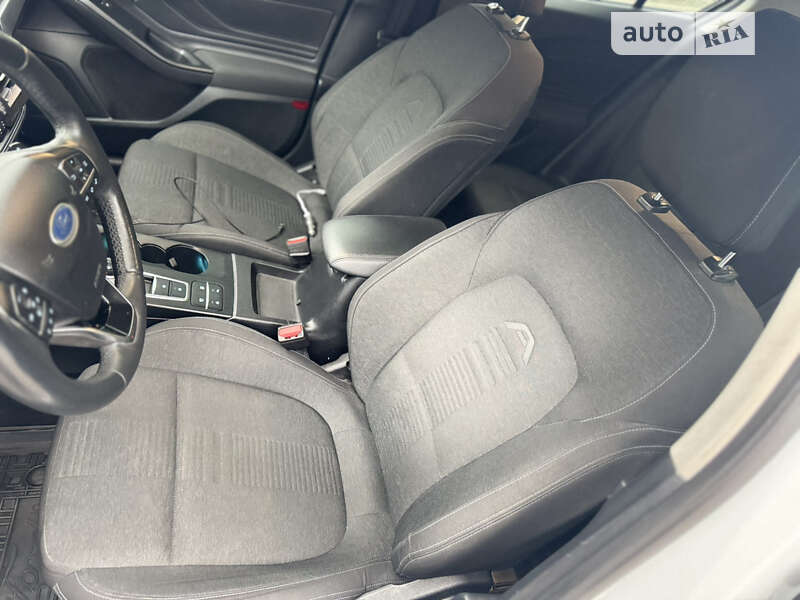 Хэтчбек Ford Focus 2019 в Ужгороде фото 22 Хэтчбек Ford Focus 2019 в Ужгороде