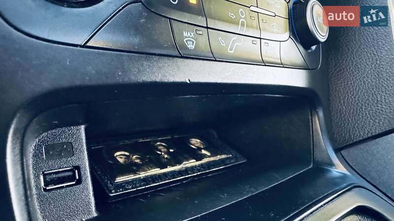 Седан Ford Focus 2017 в Киеве