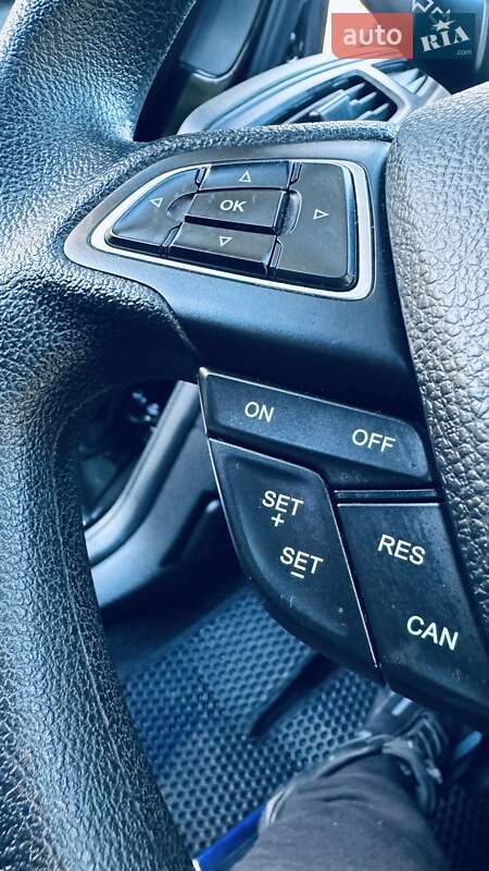 Седан Ford Focus 2017 в Киеве