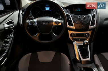 Седан Ford Focus 2013 в 