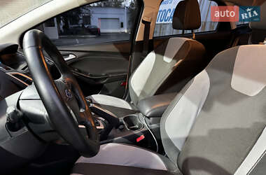 Седан Ford Focus 2013 в 