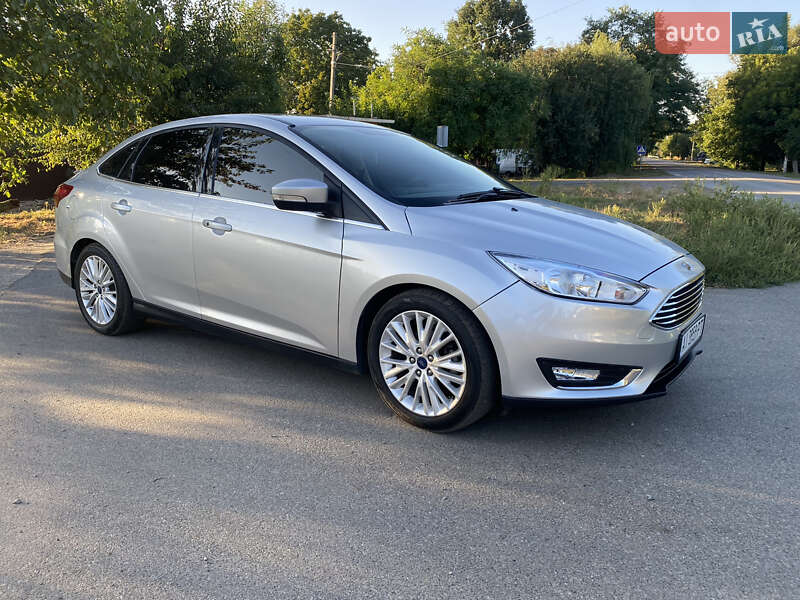 Седан Ford Focus 2018 в Киеве