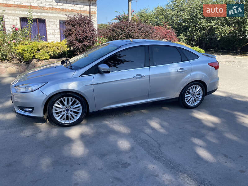 Седан Ford Focus 2018 в Киеве