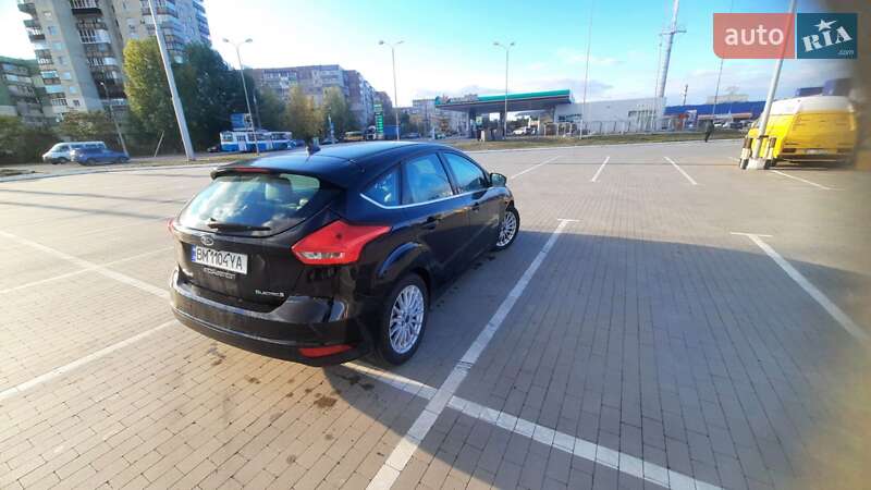 Хэтчбек Ford Focus 2015 в Тернополе