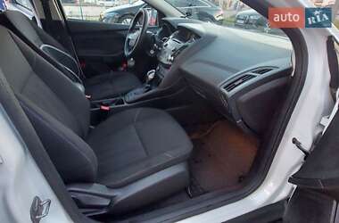Седан Ford Focus 2016 в 