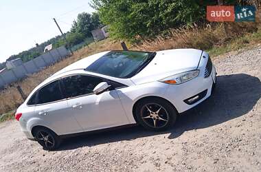 Хэтчбек Ford Focus 2016 в 