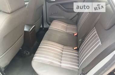 Седан Ford Focus 2008 в Олевську