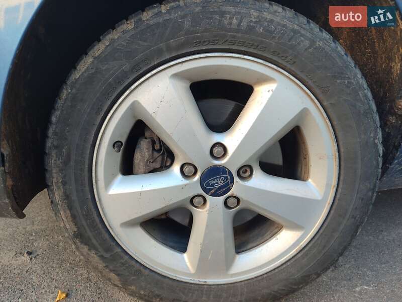 Универсал Ford Focus 2004 в Софиевской Борщаговке фото 10 Универсал Ford Focus 2004 в Софиевской Борщаговке