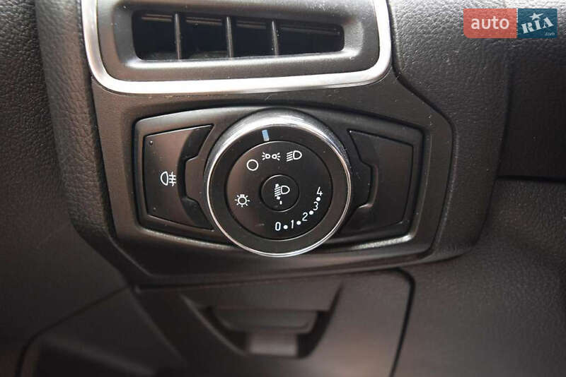 Хэтчбек Ford Focus 2013 в Черновцах