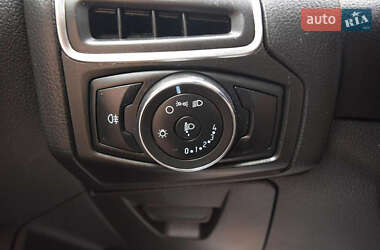 Хэтчбек Ford Focus 2013 в 