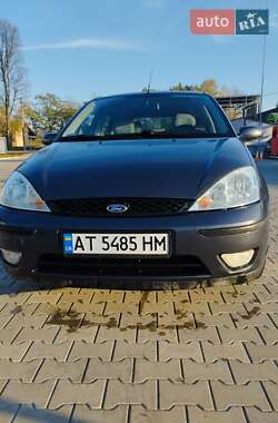 Хэтчбек Ford Focus 2002 в Испасе