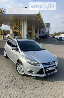 Хэтчбек Ford Focus 2014 в Киеве