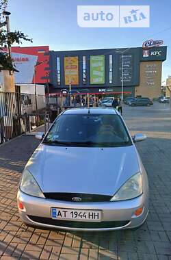 Хэтчбек Ford Focus 2000 в Ивано-Франковске