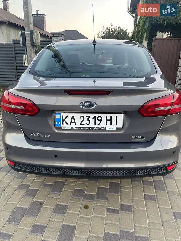 Седан Ford Focus 2015 в Киеве