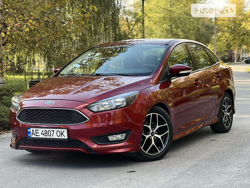 Седан Ford Focus 2015 в Дніпрі