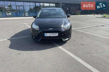 Хэтчбек Ford Focus 2013 в Киеве