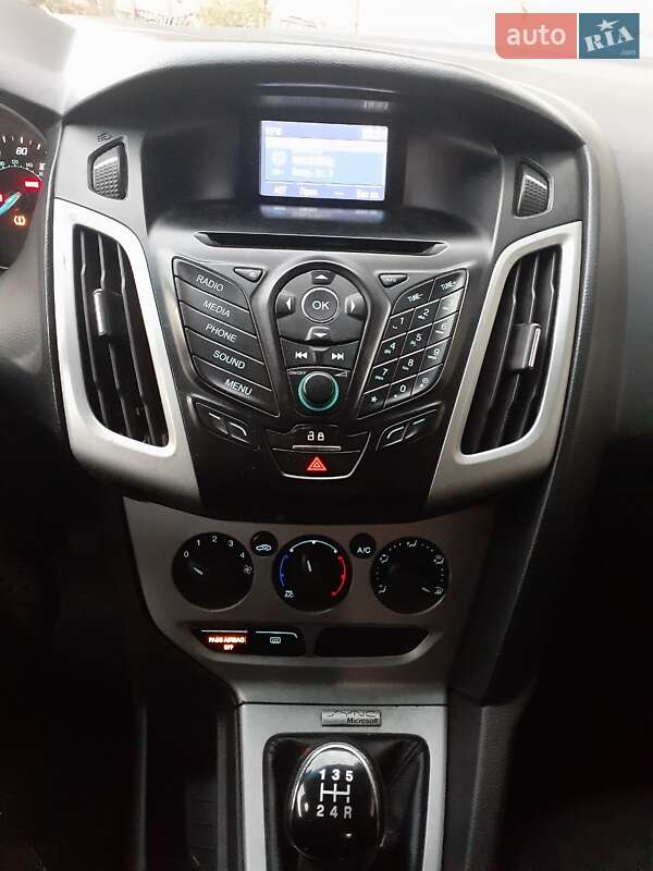 Хэтчбек Ford Focus 2014 в Днепре