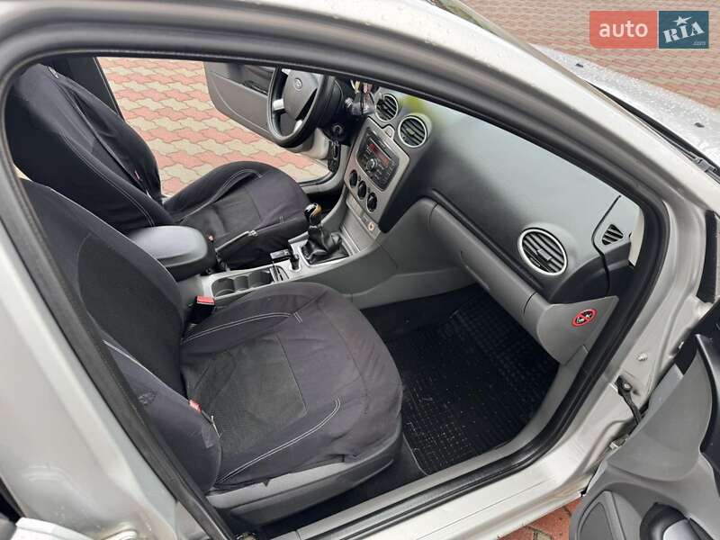 Універсал Ford Focus 2010 в Ходореві