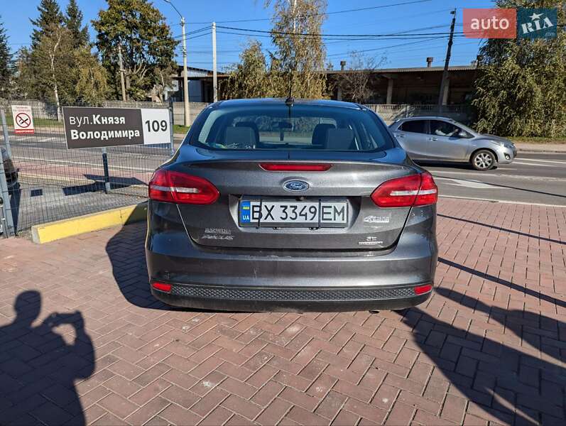 Седан Ford Focus 2015 в Шепетівці