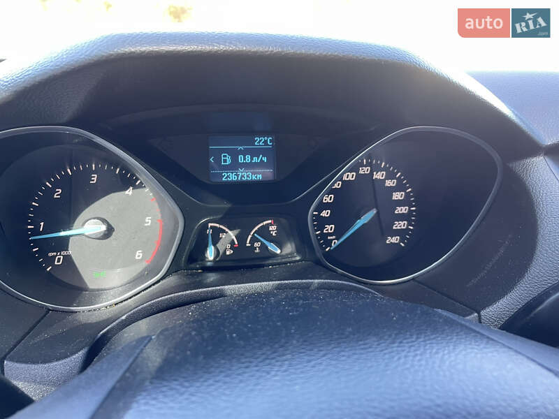 Хэтчбек Ford Focus 2011 в Городке