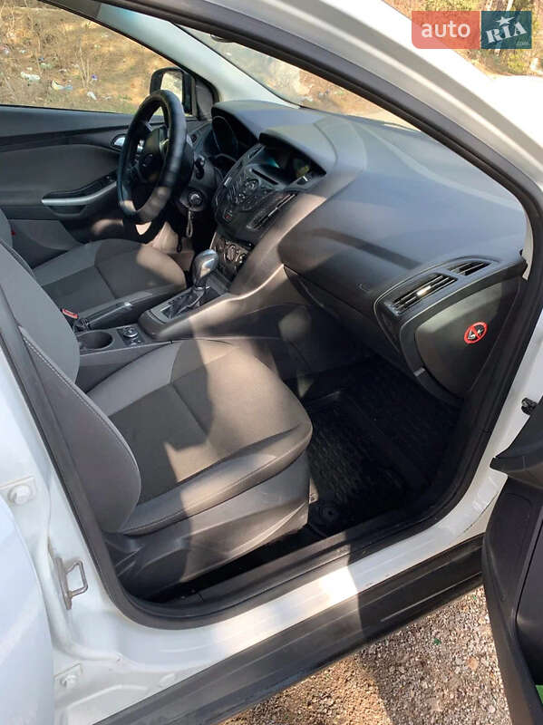 Хэтчбек Ford Focus 2014 в Львове