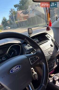 Хэтчбек Ford Focus 2015 в Киеве